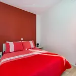 11078c Apartment Brist