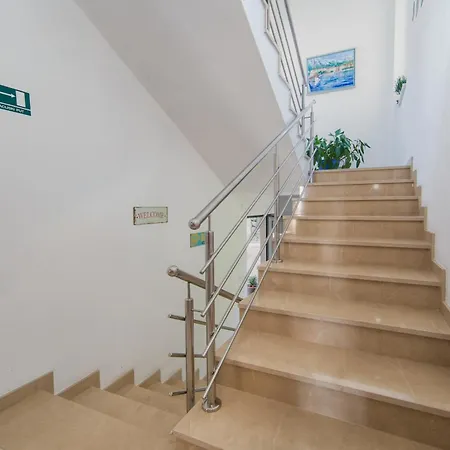 Apartment 11078c *